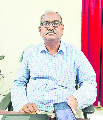 ఉచితం.. బుసు్స!1