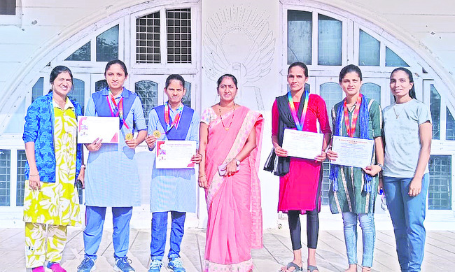 రాష్ట్రస్థాయి పోటీలకు విద్యార్థుల ఎంపిక 1