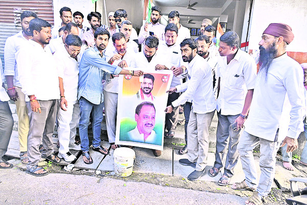 తెయూలో మిన్నంటిన సంబురాలు2