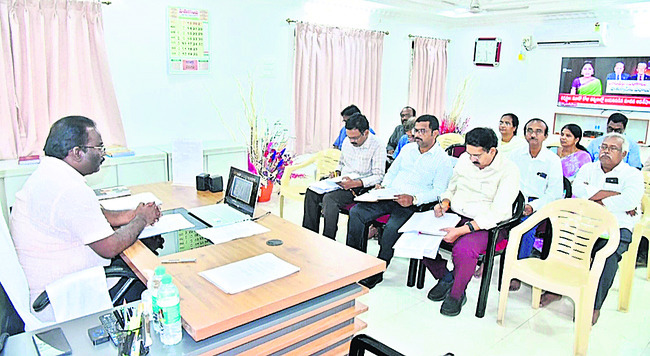 ప్రభుత్వ వైద్య కళాశాల ప్రిన్సిపాల్గా దేవీమాధవి2