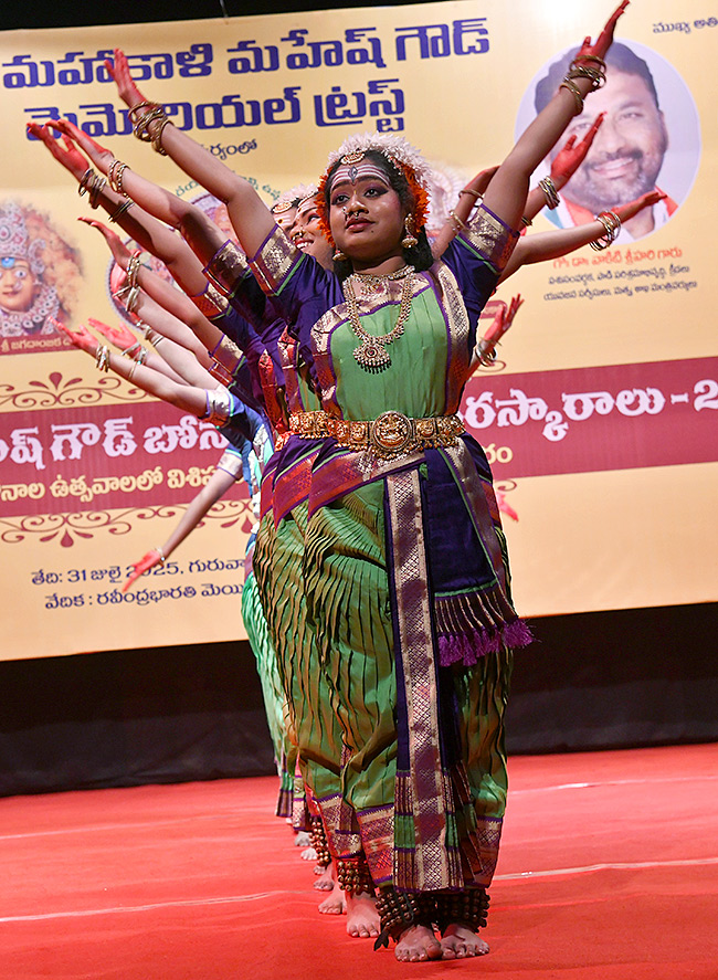 Bonalu 2025 impressive dance performance in Rabindra Bharathi7