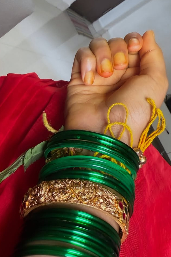Surekha Vani And Her Daughter Supritha Performs Puja On Sravana Sukravaram Photos5