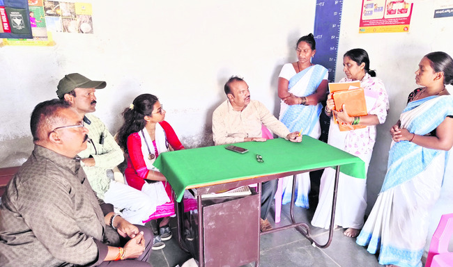 వైద్య సేవలపై ఆరా..1