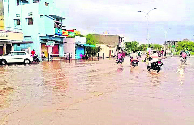రాయచూరులో భారీ వర్షం 1