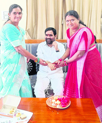 రాఖీ సంబరం4