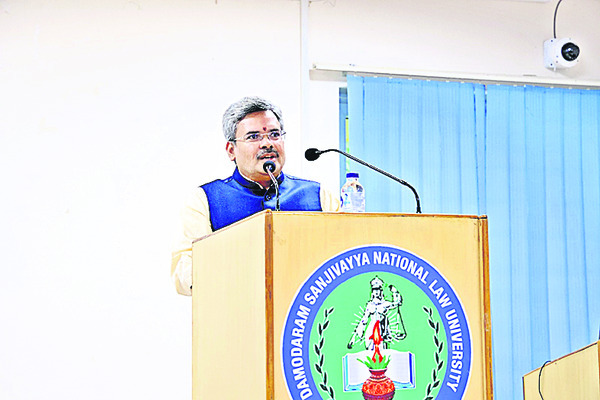 క్రమశిక్షణతోనే వృత్తిలో రాణింపు 1