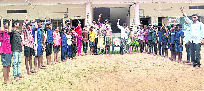 నృసింహస్వామి సన్నిధిలో మంత్రి అడ్లూరి3