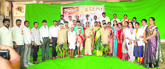 ఫ్లోరిడా యూనివర్సిటీ నుంచి డాక్టరేట్‌
1