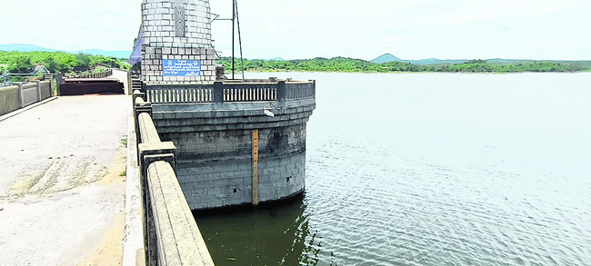 పింఛా ప్రాజెక్టుకు వరదనీరు 1