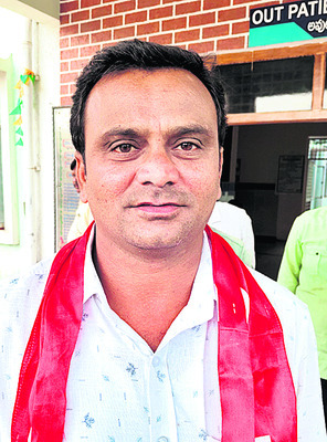 ● మూడేళ్లుగా జమ చేయని కాంట్రాక్టర్ ● నాలుగు నెలల వేతనా6