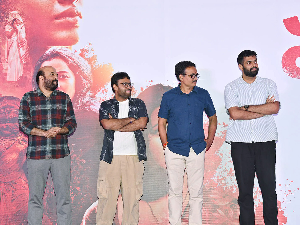 Anupama Parameswaran Paradha Trailer Launch Photos14
