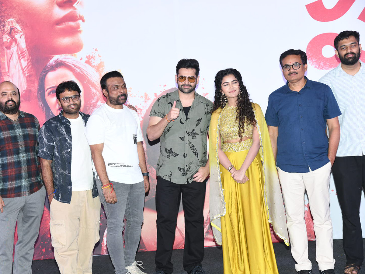 Anupama Parameswaran Paradha Trailer Launch Photos8