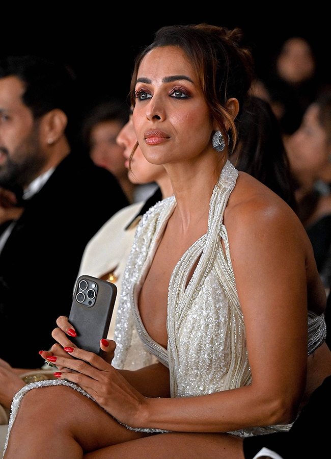 Fashion Designer Gaurav Gupta Bridal Couture Show Photos14