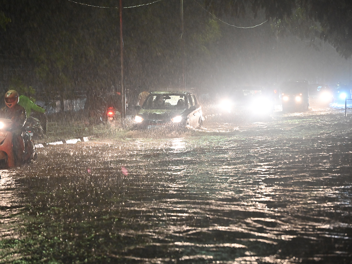 Heavy Rain in Hyderabad LIVE Updates13