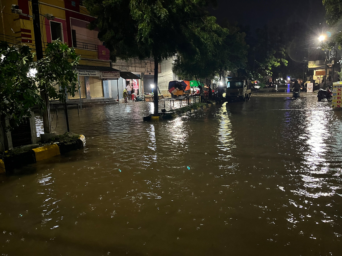 Heavy Rain in Hyderabad LIVE Updates24