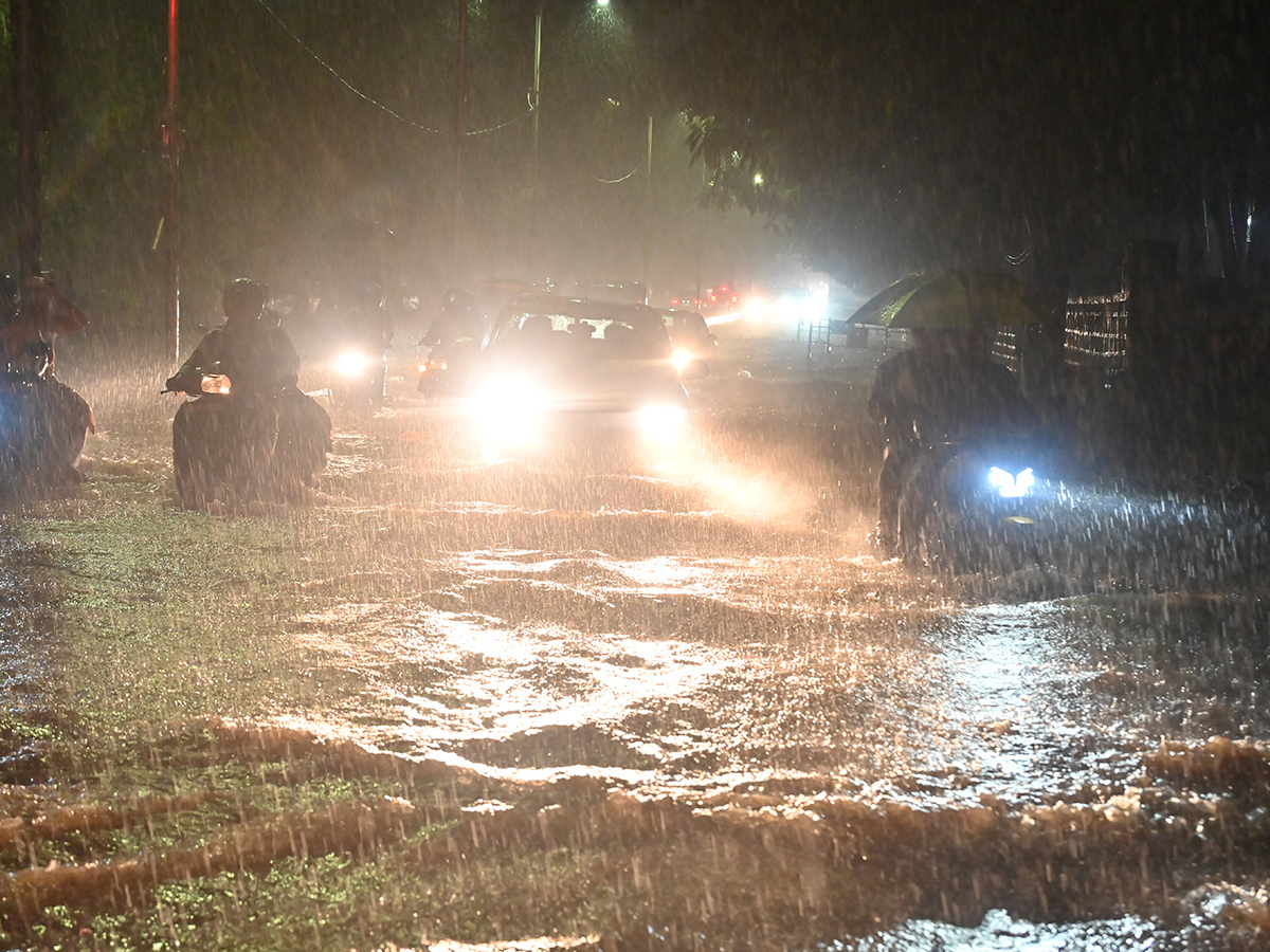Heavy Rain in Hyderabad LIVE Updates9
