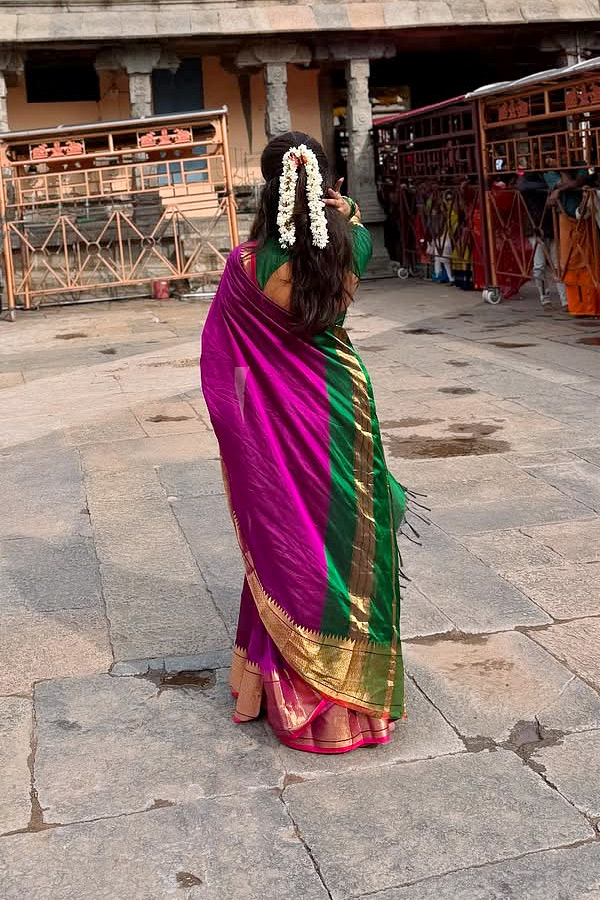 Surekha Vani With Daughter Supritha Visits Arunachalam Temple Photos4