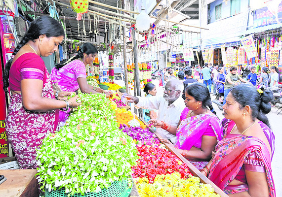 బోనాల పండుగ.. ఉపాధి మెండుగ 6