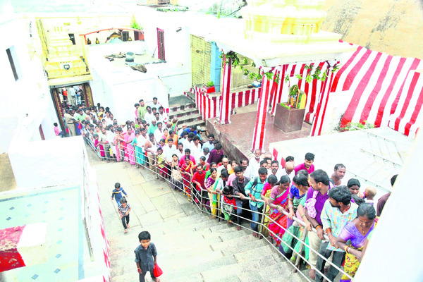 కల్యాణ.. వైభోగమే 13