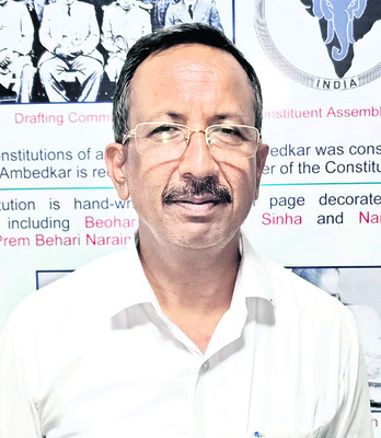 నకిలీ హాజరుకు చెక్!1