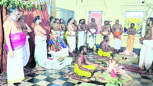 13న మాజీ సీఎం జగన్‌ రాక 2