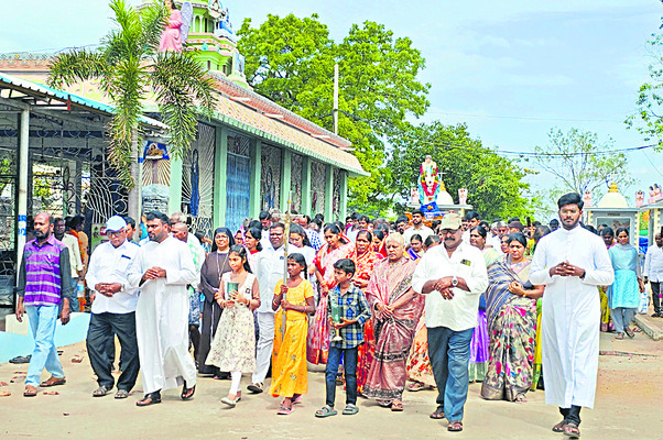 ఘనంగా దివ్యబలిపూజ 2