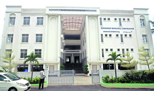 రెడ్ నోటీస్1