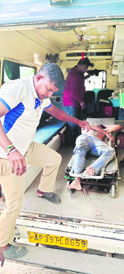 ఉరేసుకొని వివాహిత ఆత్మహత్య 1