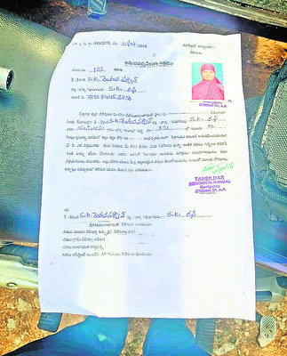 గూడు చెదిరె.. గోడు మిగిలె!2