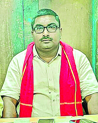 అటకెక్కిన వాహనమిత్ర1