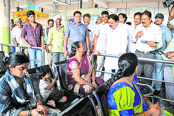 ఆర్టీసీ డిపోలో  వసతుల కల్పనకు కృషి 1