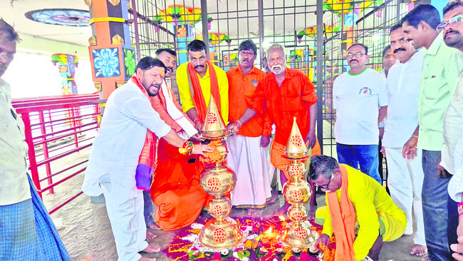 ప్రజలు భక్తిభావం పెంపొందించుకోవాలి1