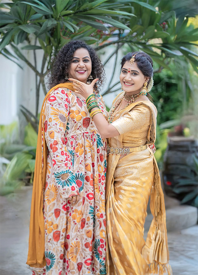 Bigg Boss 6 Contestant Vasanthi Krishnan Varalakshmi Vratam Pics3