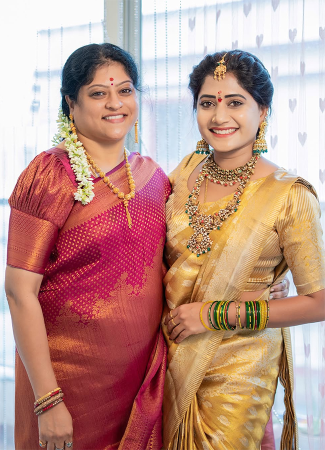 Bigg Boss 6 Contestant Vasanthi Krishnan Varalakshmi Vratam Pics9