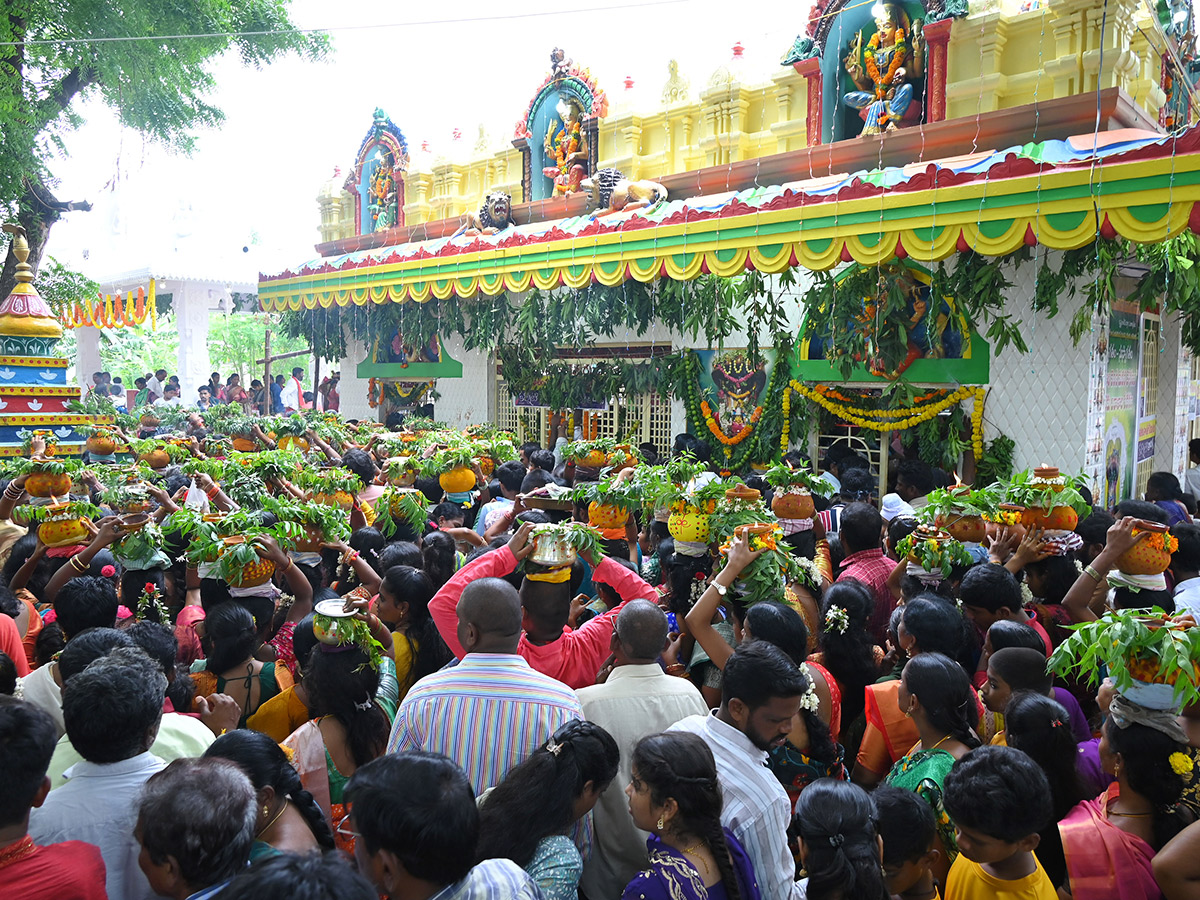 Devotional : Sravanamasam Bonalu 2025 at Nalgonda Photos14