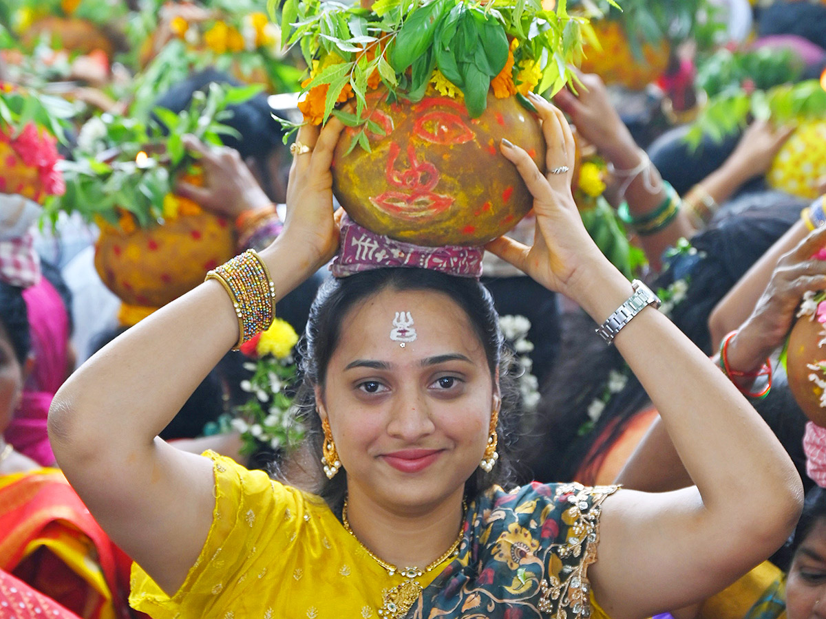 Devotional : Sravanamasam Bonalu 2025 at Nalgonda Photos15