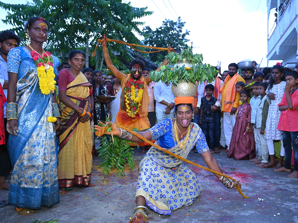 Devotional : Sravanamasam Bonalu 2025 at Nalgonda Photos3