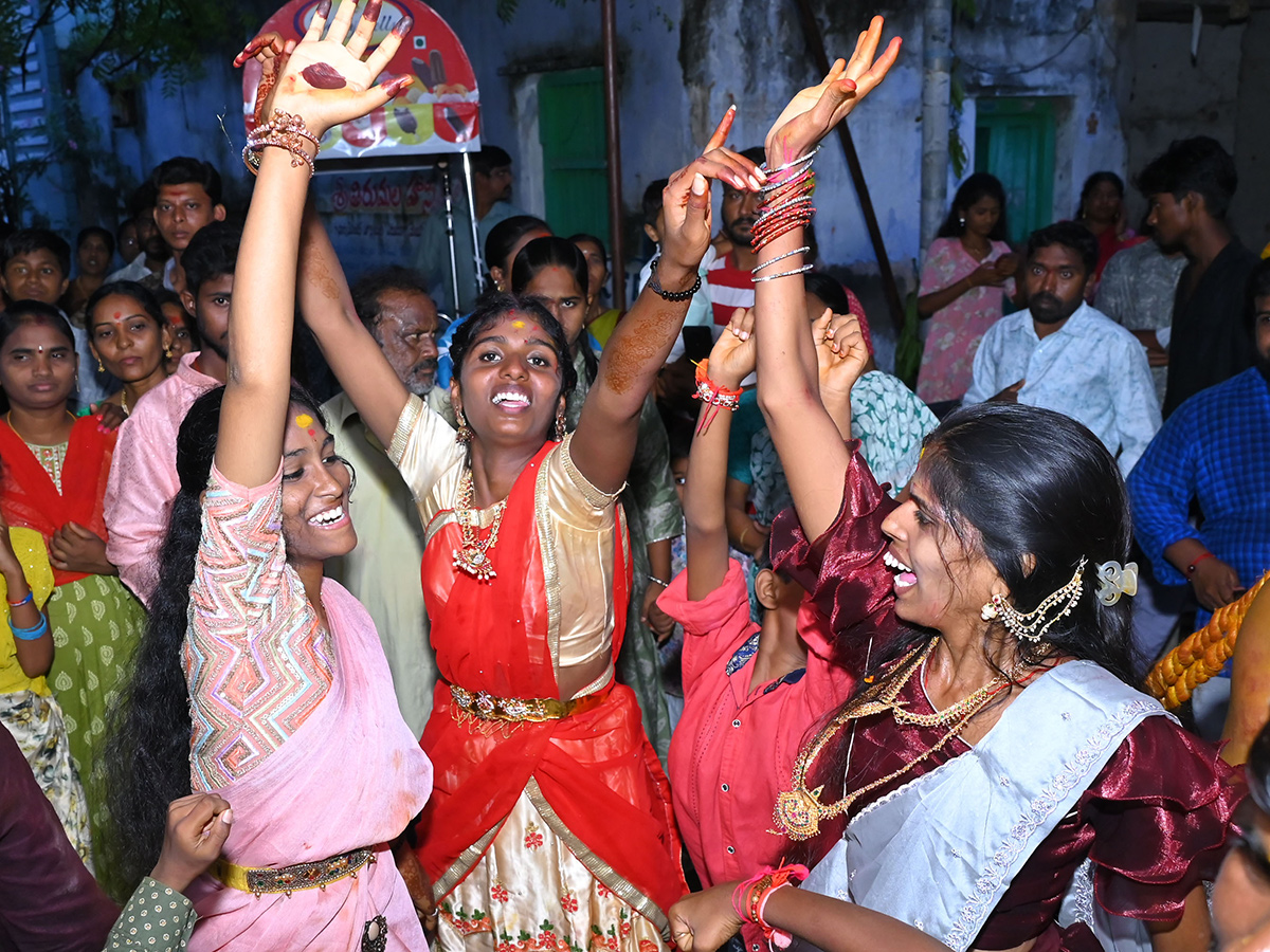 Devotional : Sravanamasam Bonalu 2025 at Nalgonda Photos5