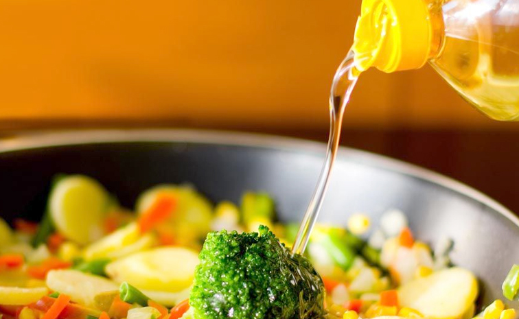 Do you know how healthy cooking oil is If used like this?2