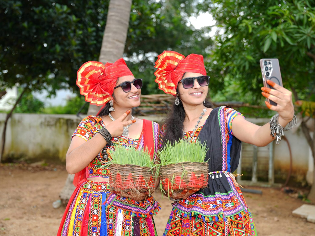 Teej festival is grandly celebrated by women Photos19
