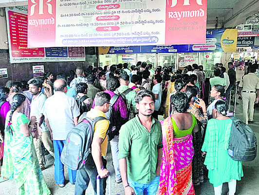 అనాథల దత్తతపై అవగాహన 1