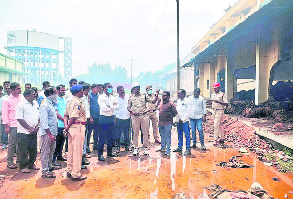 అగ్ని ప్రమాదంతో రూ.1.67కోట్ల నష్టం1