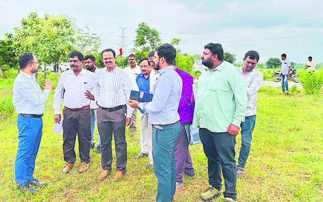 ఎన్‌ఐఎంయూ, ఎఫ్‌సీడీఏ ఏర్పాటుకు స్థల పరిశీలన 
1