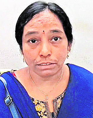 బీసీ బాలుర వసతి గృహం వార్డెన్‌ సస్పెన్షన్‌ 2