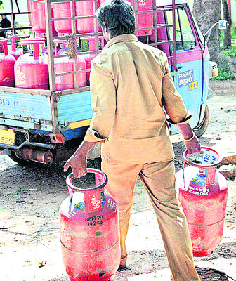 జేబుకు అధనపు చిల్లు 1