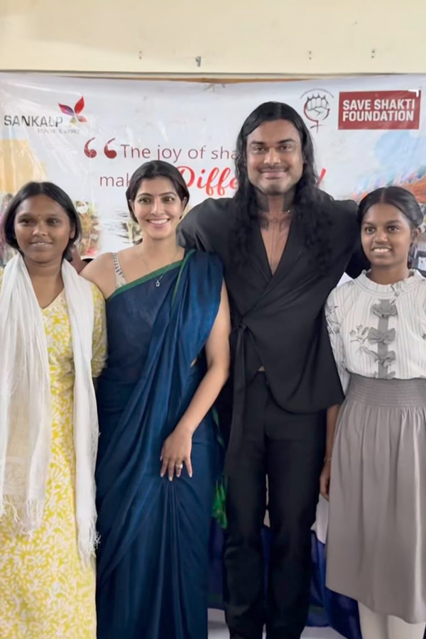 Hanuman Actress Varalakshmi And Her Husband With Orphans Photos5