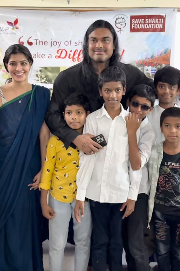 Hanuman Actress Varalakshmi And Her Husband With Orphans Photos9