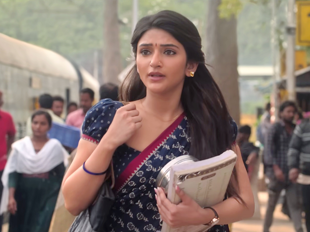 Ravi Teja Mass Jathara Movie HD Stills15