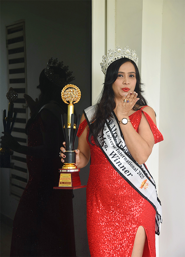 SK Mrs India Universe International Priyanka Tare15