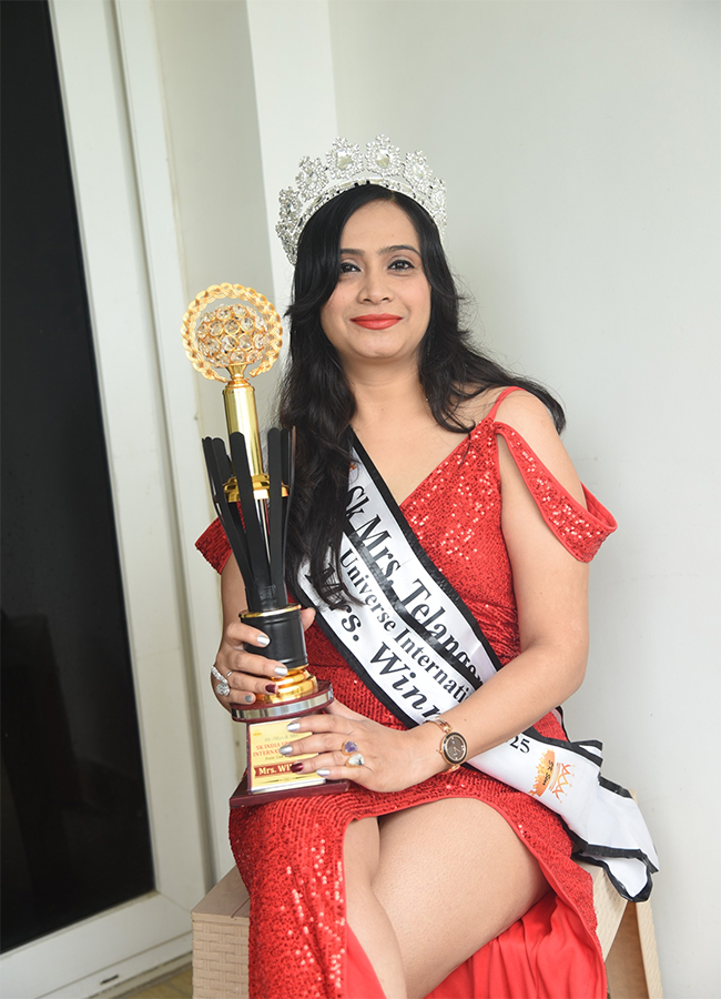 SK Mrs India Universe International Priyanka Tare19